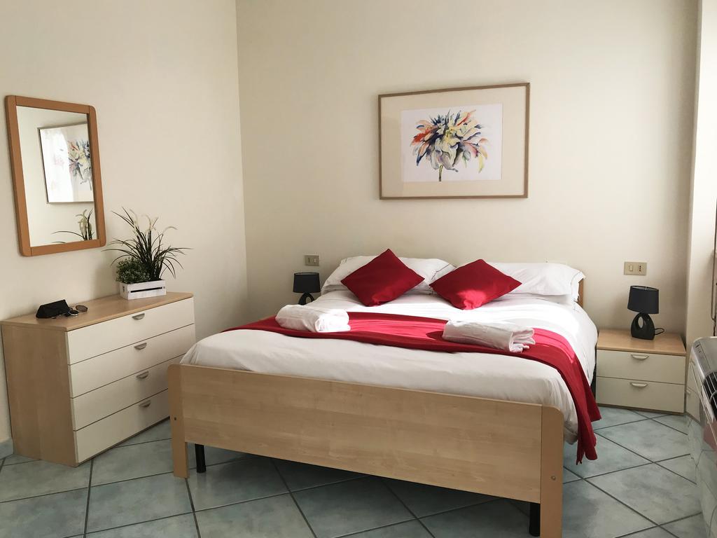 Residence Marconi Terracina Kültér fotó